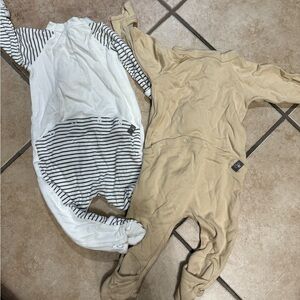0-3M Pajamas - White Striped and Tan